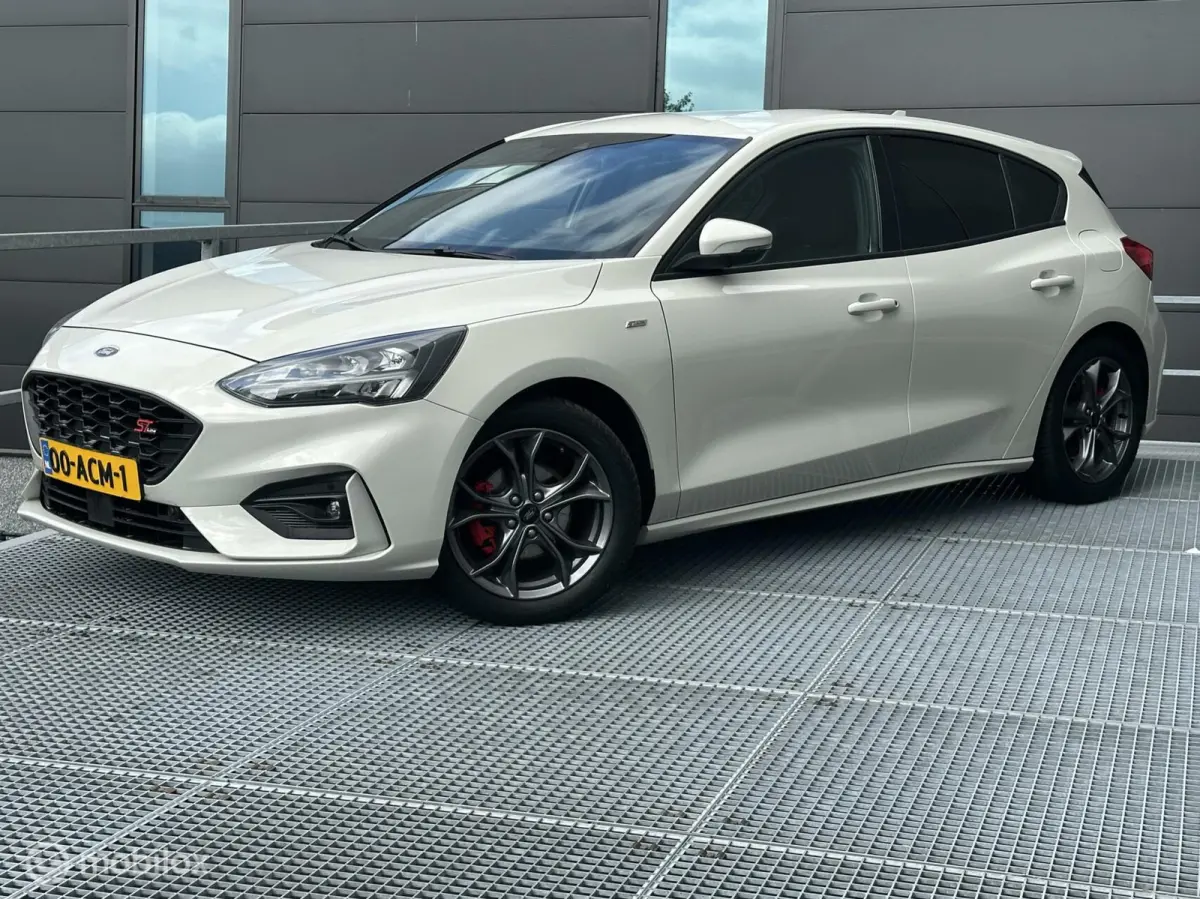 1.5 EcoBoost ST LINE