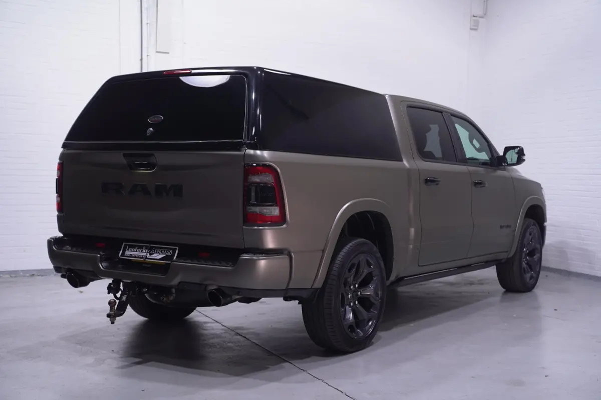 1500 5.7 V8 4x4 Limited Night Luchtvering, 22" LMV 360 Camera, Harman&Kardon, Panoramadak, BPM vrij, 5-Zits