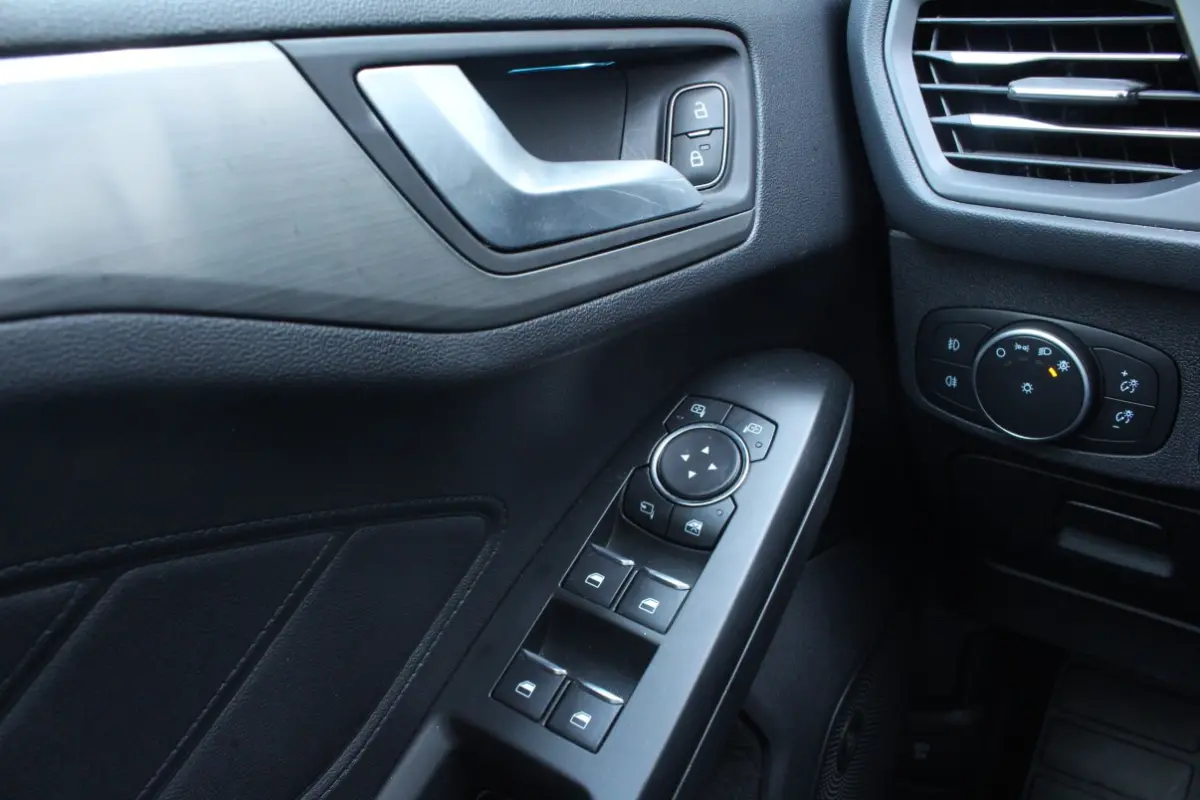 1.5 EcoBoost 44000 km ! Titanium PANO B&O CARPLAY HUD '19