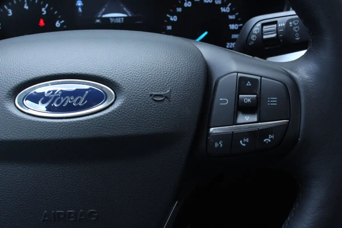 1.5 EcoBoost 44000 km ! Titanium PANO B&O CARPLAY HUD '19