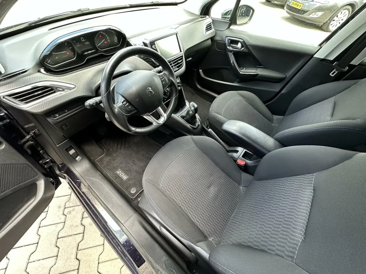 1.2 83PK Signature | CRUISE | CARPLAY | NAVI |