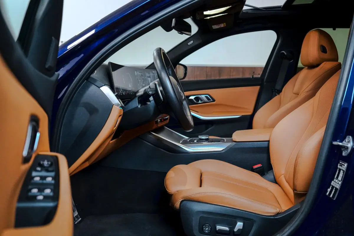 320i High Executive BTW|M-sport |Pano|Memor|Head-Up|Trekhaak