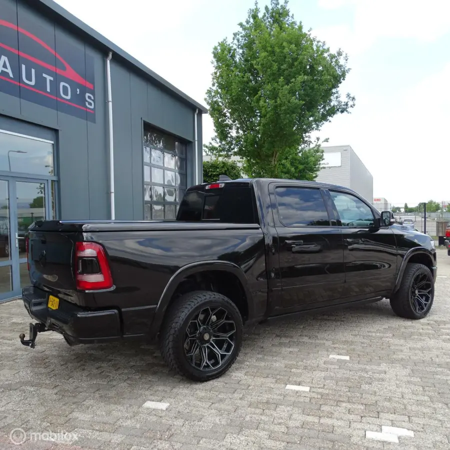 1500 4X4 5.7 V8 4x4 Crew Cab Limited 4PLAY 22 inch