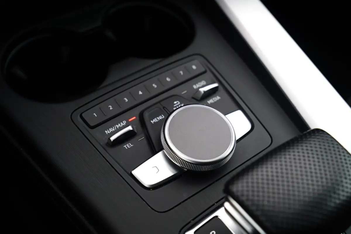 40 TFSI Design Pro Line Plus | Stuurwiel verwarming | Glazen elektrische pano | Achteruitrijcamera