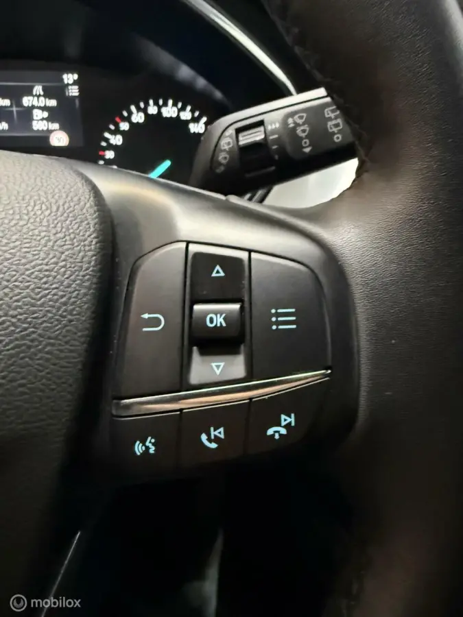 1.0 EcoBoost Hybrid Titanium X Business