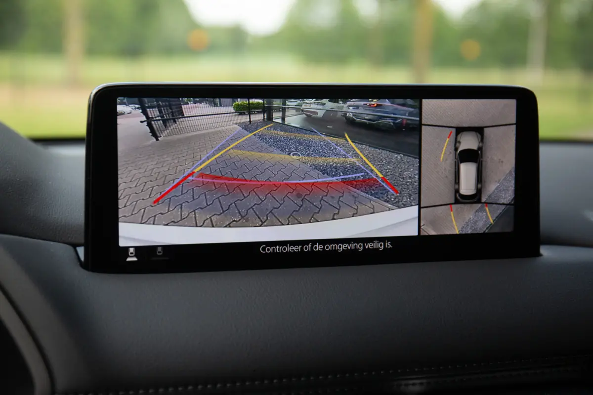 2.0 e-SkyActiv-G M Hybrid 165 Newground , 360°camera, Keyless entry, Head-up display