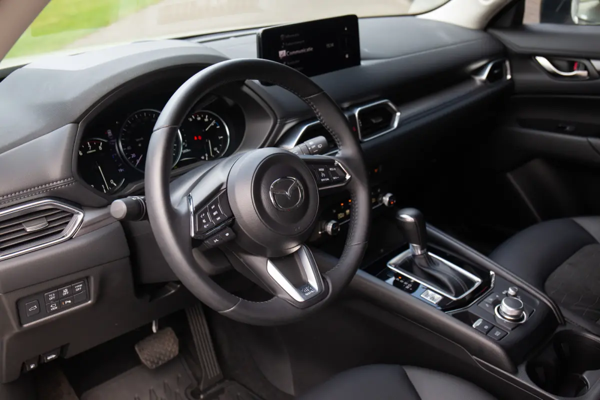 2.0 e-SkyActiv-G M Hybrid 165 Newground , 360°camera, Keyless entry, Head-up display
