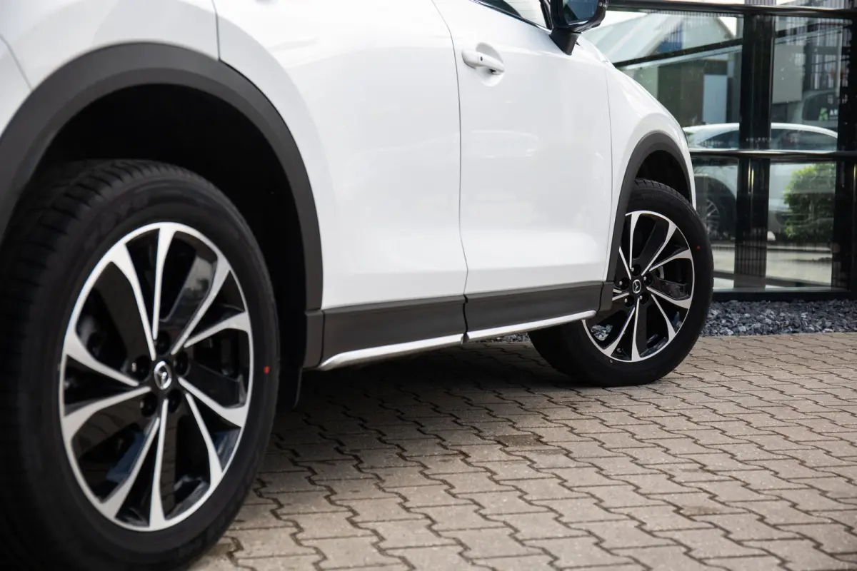 2.0 e-SkyActiv-G M Hybrid 165 Newground , 360°camera, Keyless entry, Head-up display