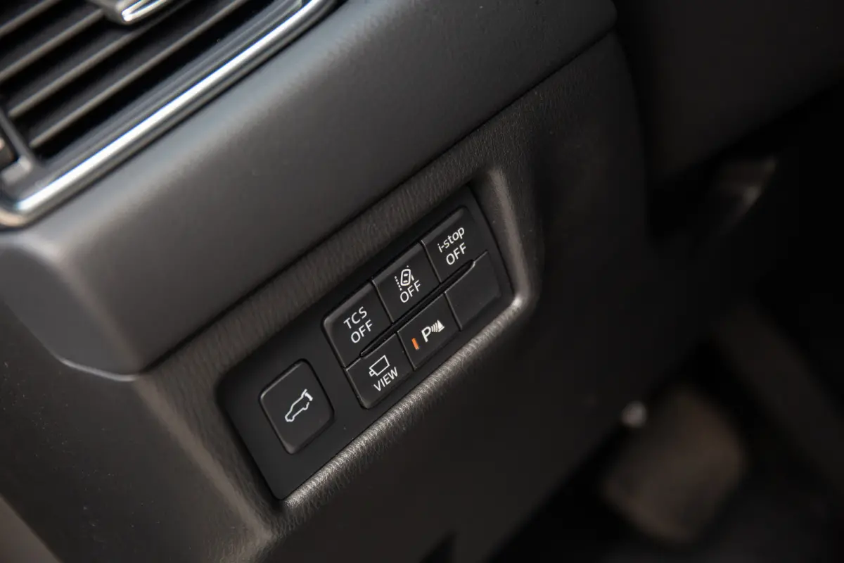 2.0 e-SkyActiv-G M Hybrid 165 Newground , 360°camera, Keyless entry, Head-up display