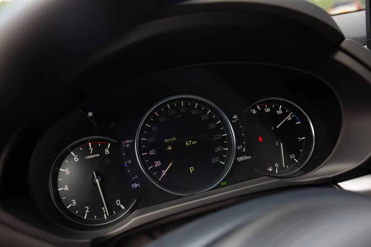 2.0 e-SkyActiv-G M Hybrid 165 Newground , 360°camera, Keyless entry, Head-up display