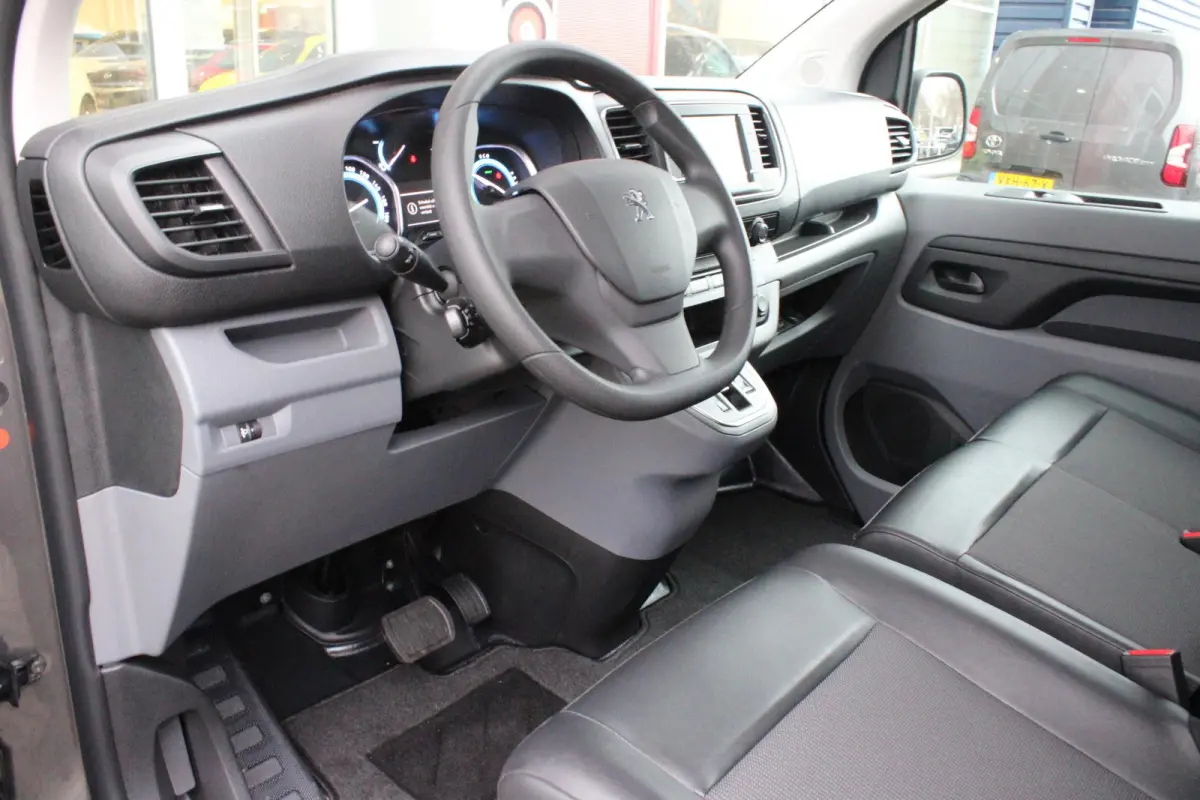 L2 ASPHALT 50 kWh | APPLE CARPLAY/ANDROID AUTO | DAB+ RADIO | 3-ZITS | AIRCO | CRUISE CONTROL | NIEUWE BUS! | PARKEER SENSOREN |