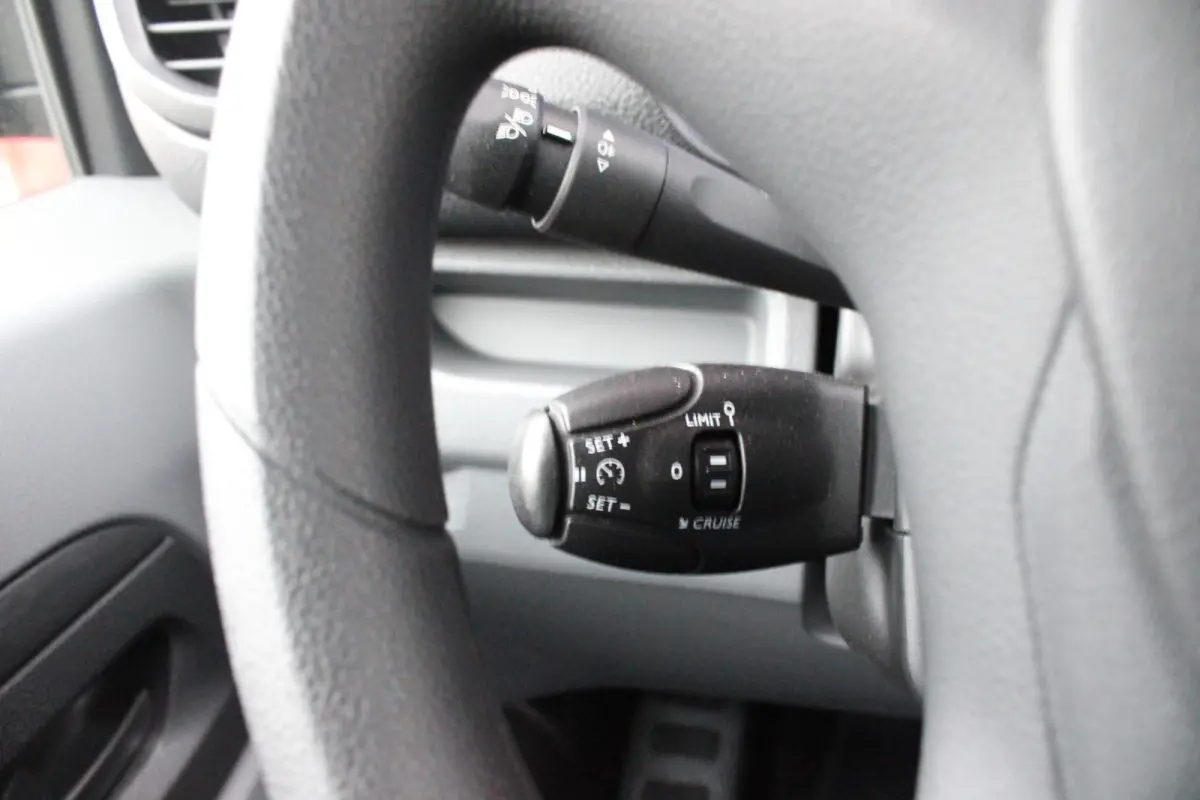 L2 ASPHALT 50 kWh | APPLE CARPLAY/ANDROID AUTO | DAB+ RADIO | 3-ZITS | AIRCO | CRUISE CONTROL | NIEUWE BUS! | PARKEER SENSOREN |