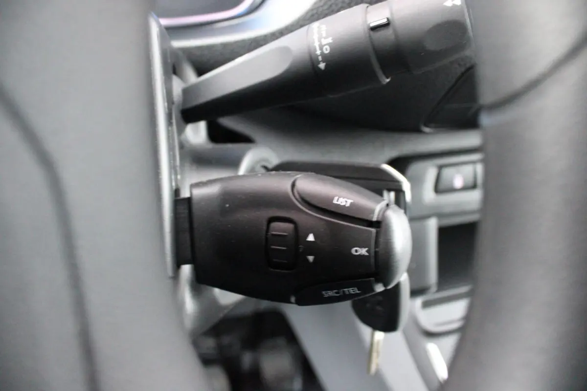 L2 ASPHALT 50 kWh | APPLE CARPLAY/ANDROID AUTO | DAB+ RADIO | 3-ZITS | AIRCO | CRUISE CONTROL | NIEUWE BUS! | PARKEER SENSOREN |