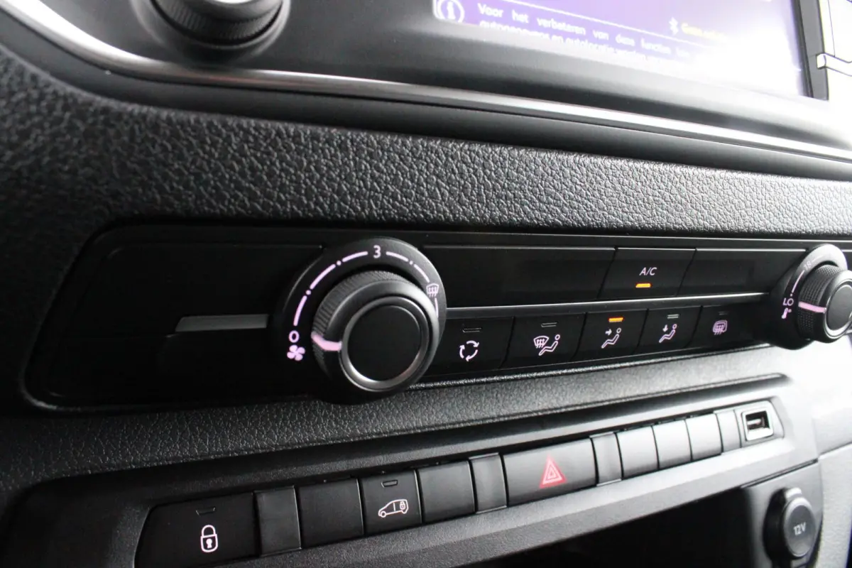 L2 ASPHALT 50 kWh | APPLE CARPLAY/ANDROID AUTO | DAB+ RADIO | 3-ZITS | AIRCO | CRUISE CONTROL | NIEUWE BUS! | PARKEER SENSOREN |