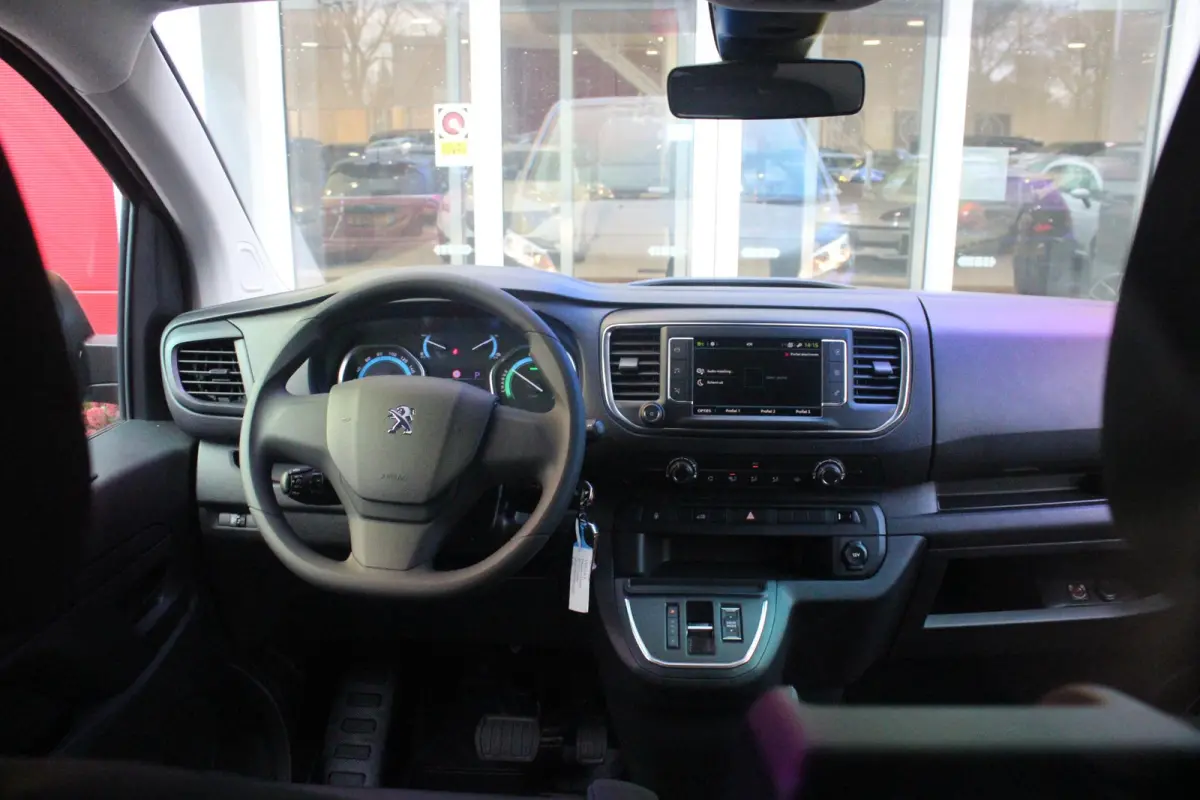 EV L2 75 kWh | NAVIGATIE 10" TOUCHSCREEN | ACHTERUITRIJ CAMERA | APPLE CARPLAY/ANDROID AUTO | PARKEERSENSOREN | CRUISE CONTROL | DAB+ RADIO | 3-ZITS | LAADRUIMTE PAKKET | PACK MODUWORK |