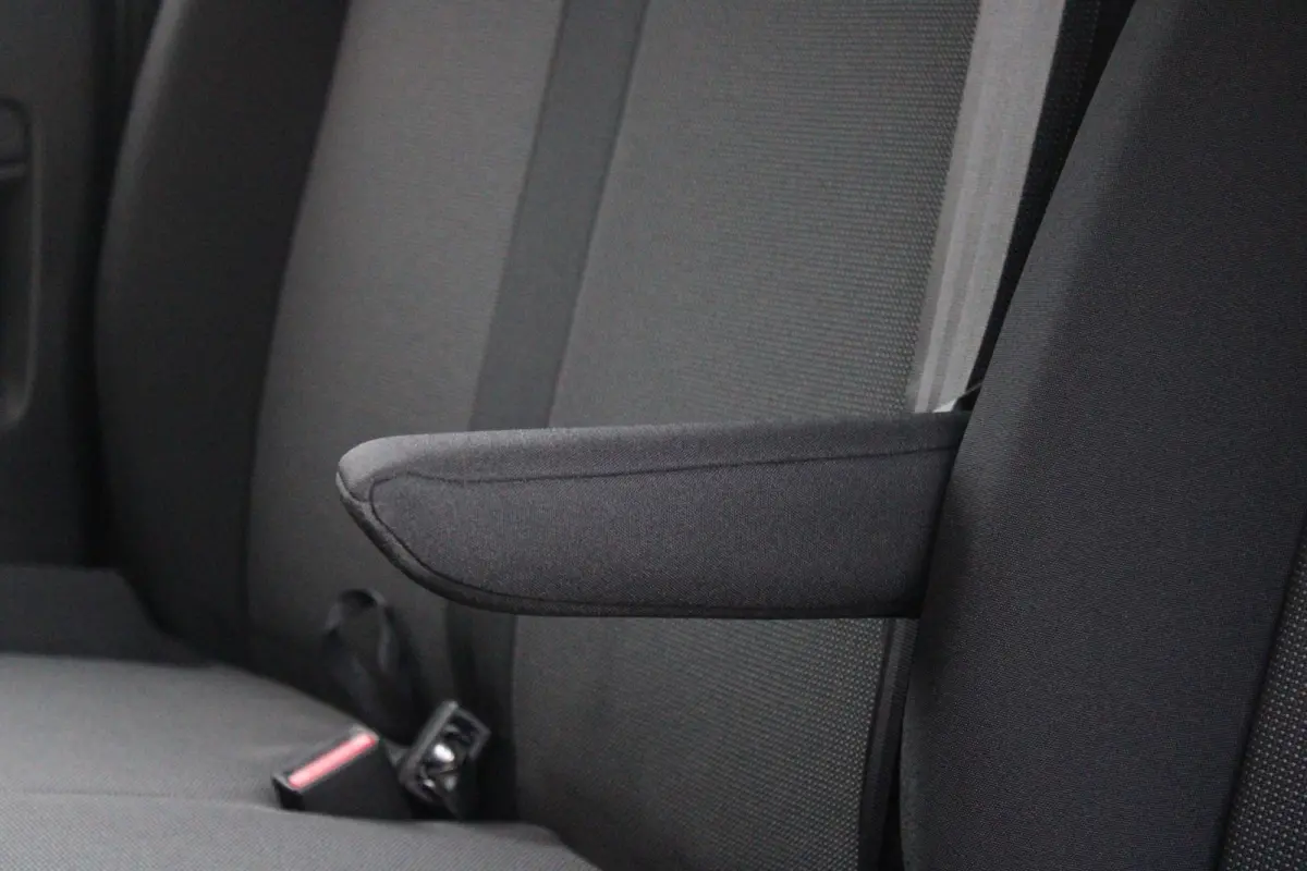 EV L2 75 kWh | NAVIGATIE 10" TOUCHSCREEN | ACHTERUITRIJ CAMERA | APPLE CARPLAY/ANDROID AUTO | PARKEERSENSOREN | CRUISE CONTROL | DAB+ RADIO | 3-ZITS | LAADRUIMTE PAKKET | PACK MODUWORK |