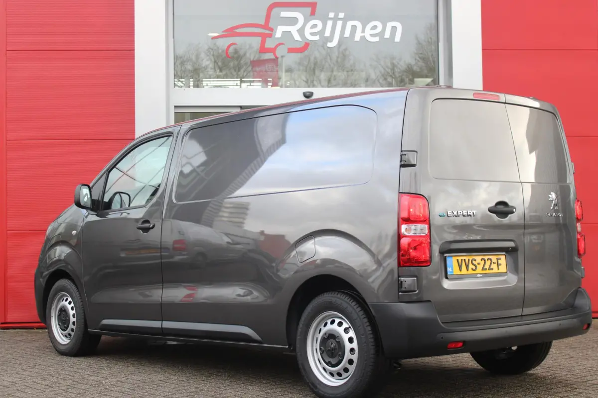 EV L2 75 kWh | NAVIGATIE 10" TOUCHSCREEN | ACHTERUITRIJ CAMERA | APPLE CARPLAY/ANDROID AUTO | PARKEERSENSOREN | CRUISE CONTROL | DAB+ RADIO | 3-ZITS | LAADRUIMTE PAKKET | PACK MODUWORK |