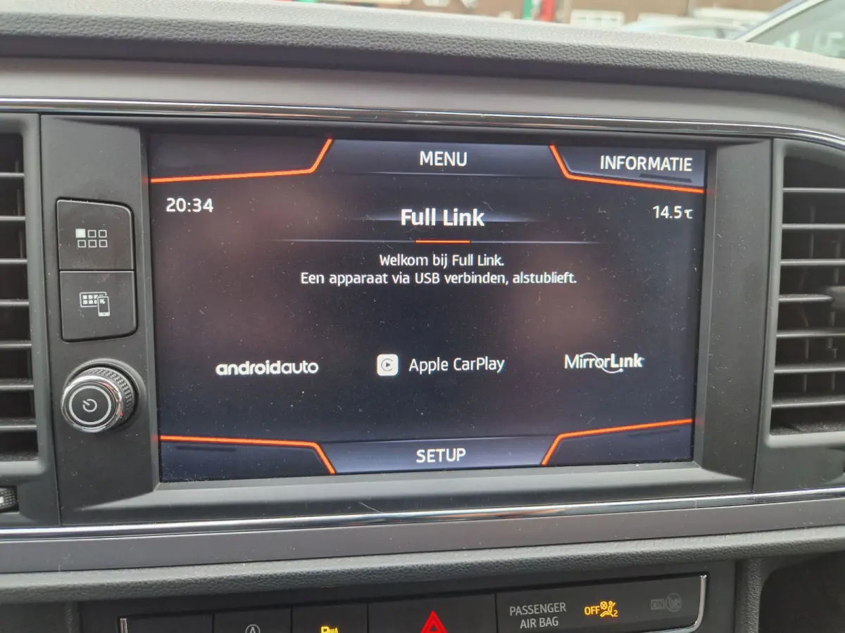 1.5 TGI Style, Navigatie,Apple Car Play,L.M.Velgen,Parkeersensoren