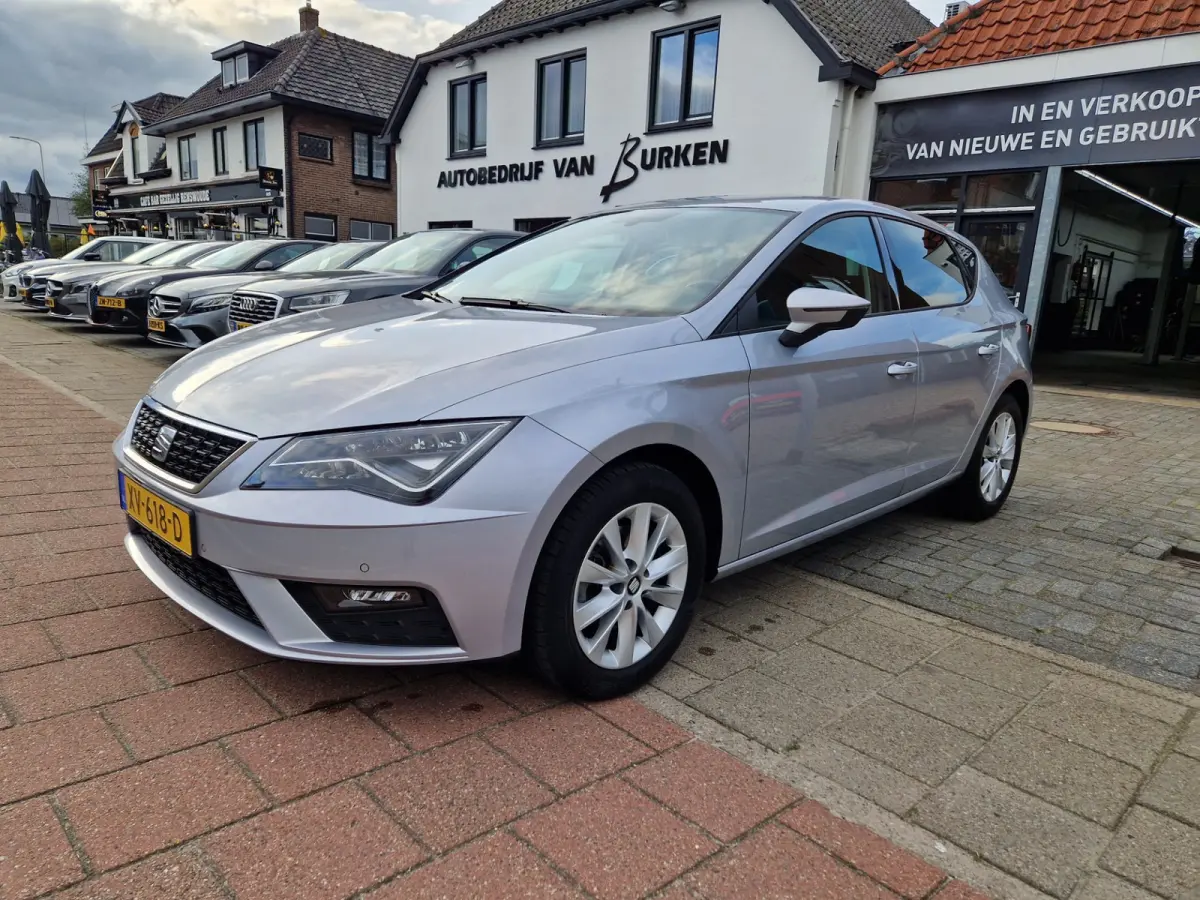 1.5 TGI Style, Navigatie,Apple Car Play,L.M.Velgen,Parkeersensoren