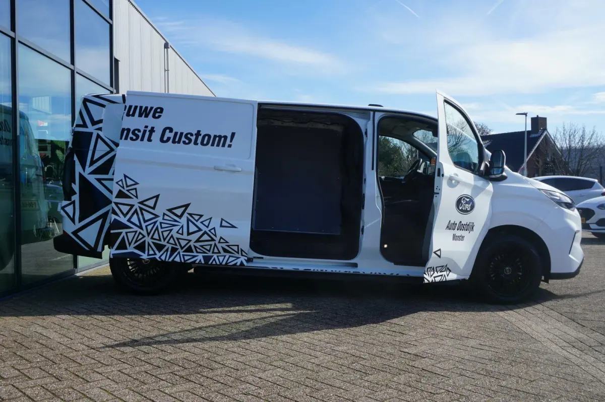 320 2.0 TDCI L2H1 Trend 136PK DIRECT RIJDEN!! Camera Carplay-Navi Cruise LED Laadruimte Parkeersensoren