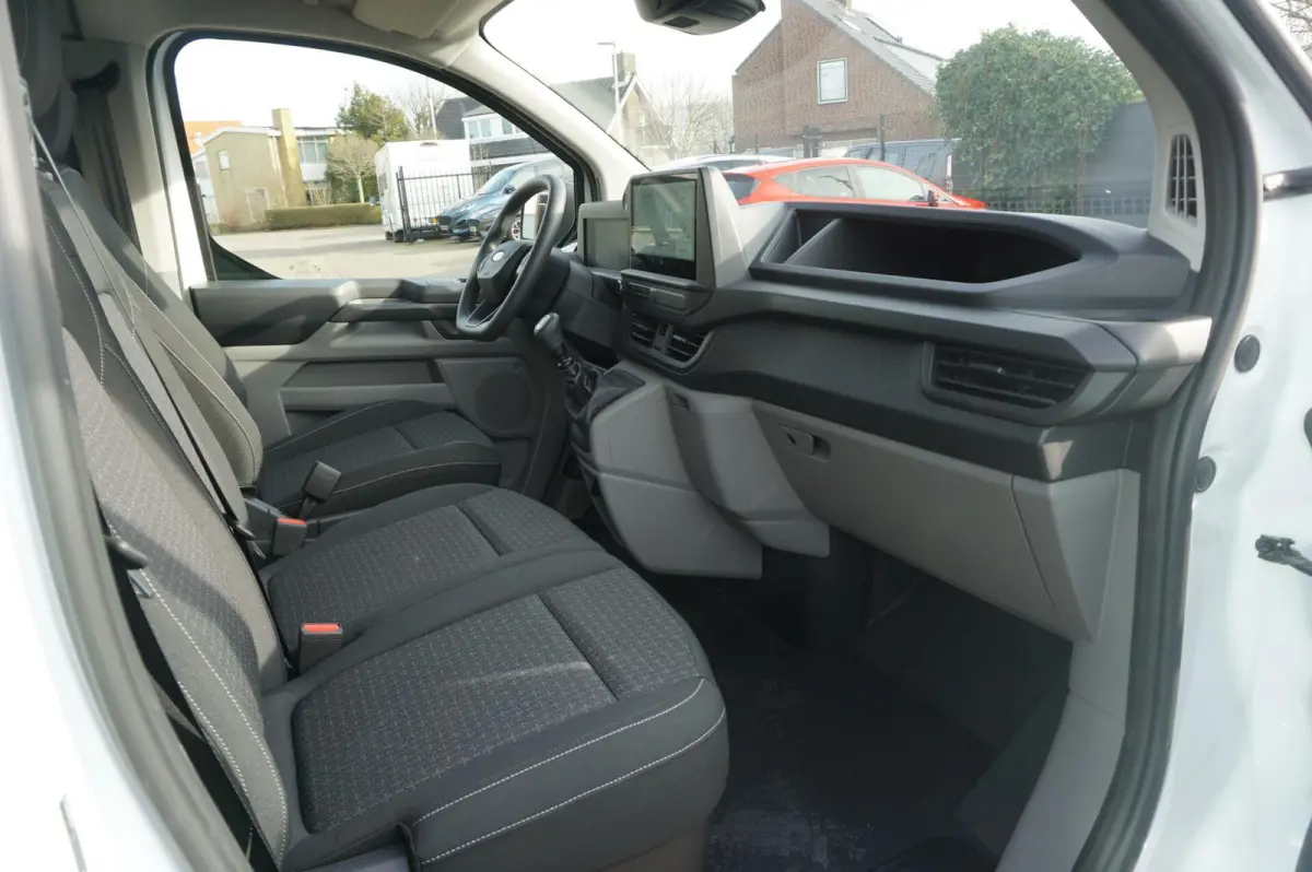 320 2.0 TDCI L2H1 Trend 136PK DIRECT RIJDEN!! Camera Carplay-Navi Cruise LED Laadruimte Parkeersensoren