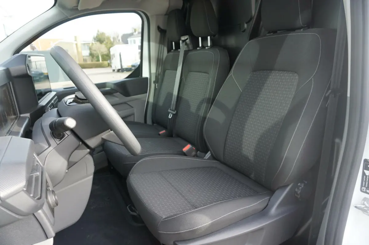 320 2.0 TDCI L2H1 Trend 136PK DIRECT RIJDEN!! Camera Carplay-Navi Cruise LED Laadruimte Parkeersensoren