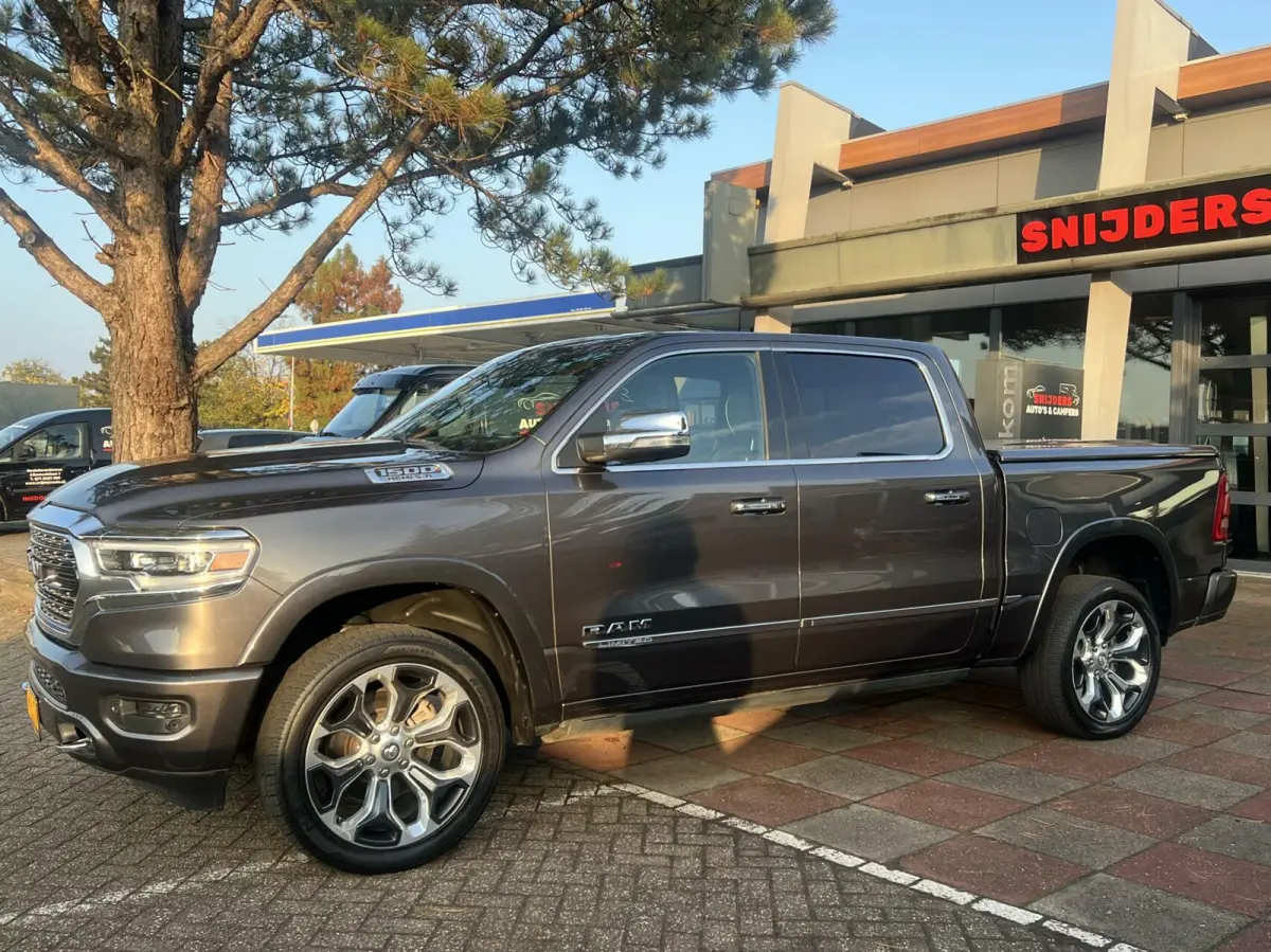 1500 4X4 5.7 V8 4x4 Crew Cab 5'7 Limited