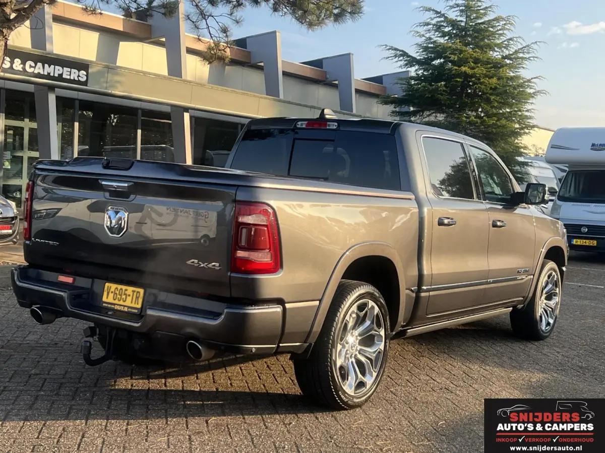1500 4X4 5.7 V8 4x4 Crew Cab 5'7 Limited