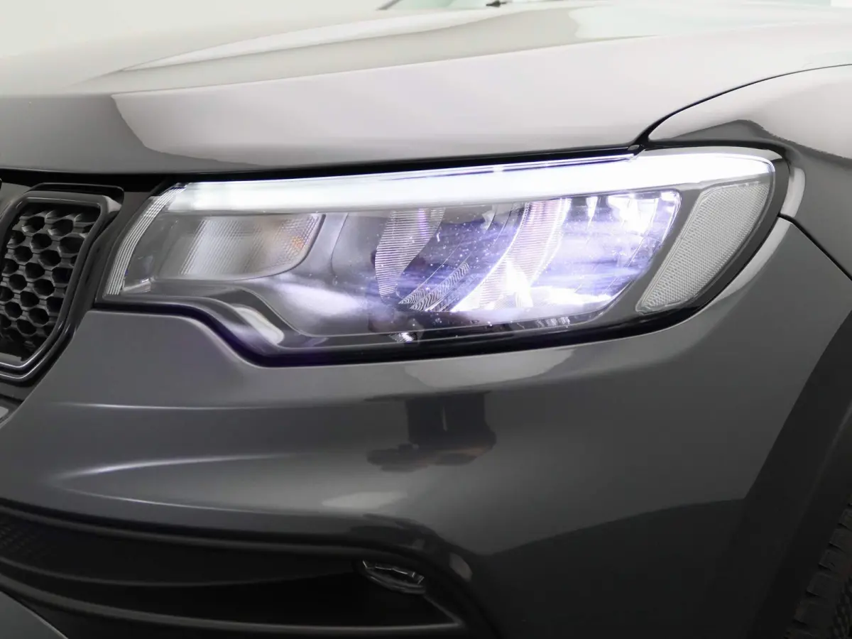 1.5T e-Hybrid Night Eagle | Half-Leder | Navigatie | Parkeercamera | Climate control | Lichtmetalen velgen | LED |