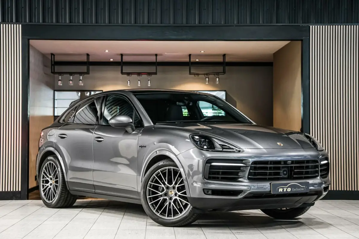 3.0 E-Hybrid|ACC|GTS-stoel|Chrono|Pano