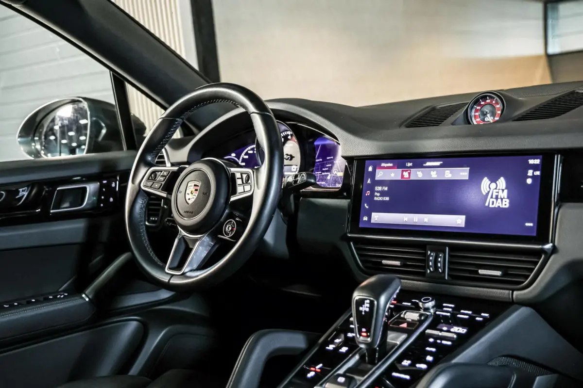 3.0 E-Hybrid|ACC|GTS-stoel|Chrono|Pano