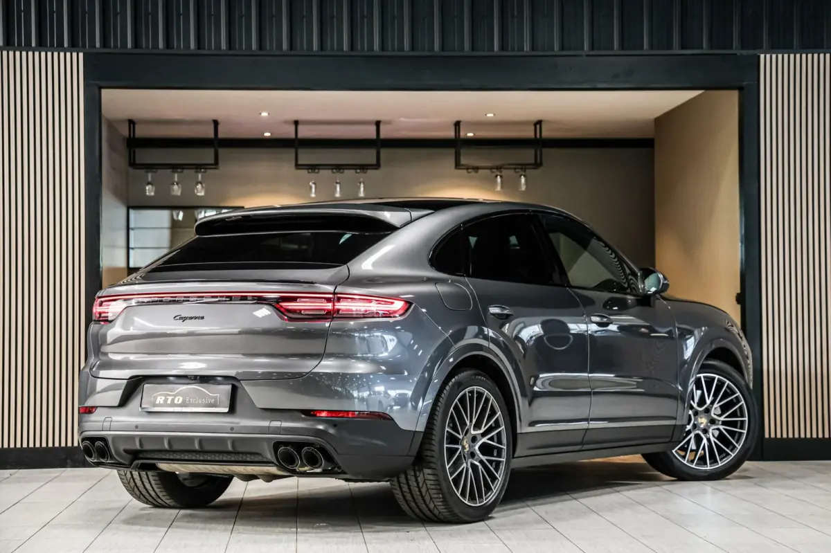3.0 E-Hybrid|ACC|GTS-stoel|Chrono|Pano