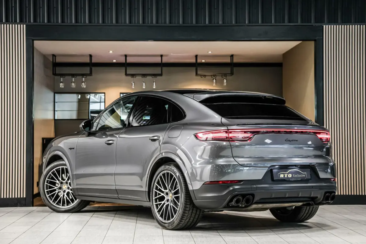 3.0 E-Hybrid|ACC|GTS-stoel|Chrono|Pano