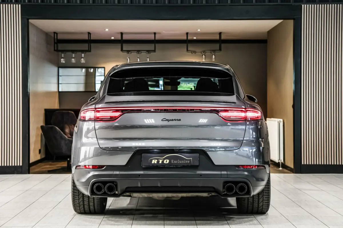3.0 E-Hybrid|ACC|GTS-stoel|Chrono|Pano