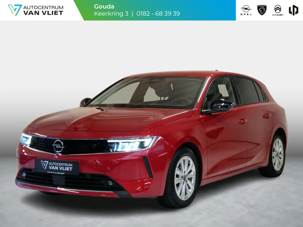 1.2 Level 3 | Stoelverwarming | Stuurverwarming | Achteruitrijcamera | Apple CarPlay / Android Auto |