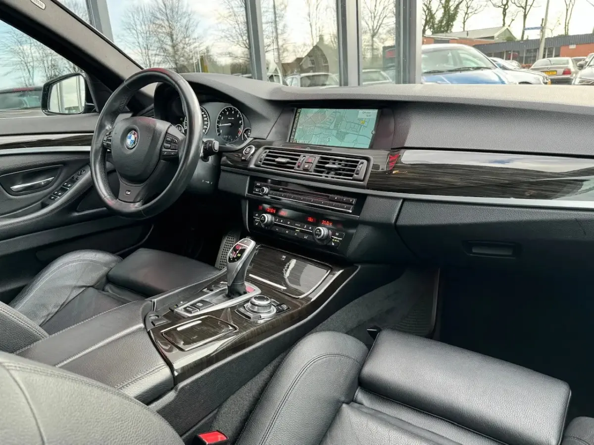 528i AUT M-Sport Vol Leder HUD Navi Prof Stoelverw
