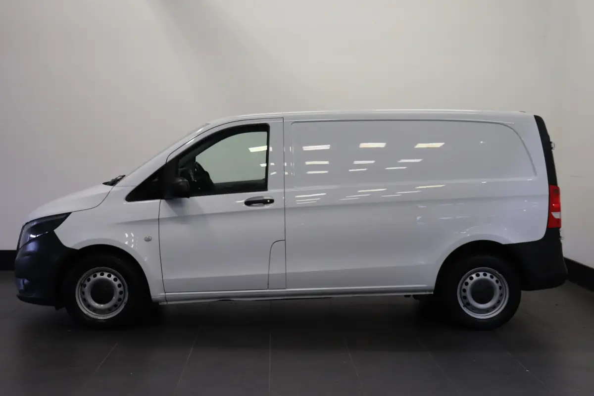 111 CDI - EURO 6 - Airco - Navi - Cruise - € 10.900,- Excl