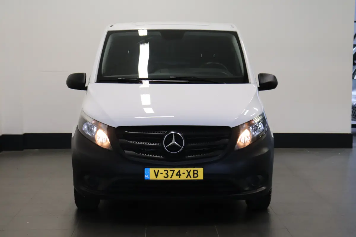 111 CDI - EURO 6 - Airco - Navi - Cruise - € 10.900,- Excl