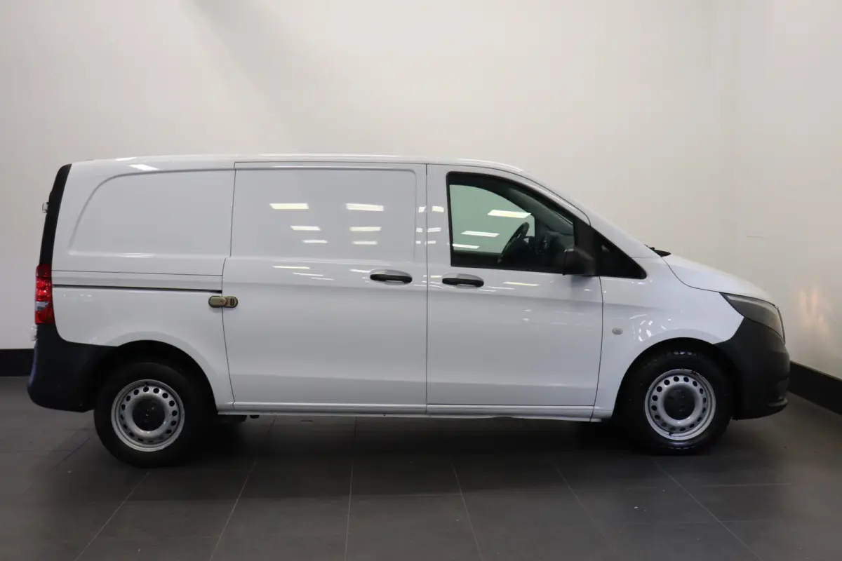 111 CDI - EURO 6 - Airco - Navi - Cruise - € 10.900,- Excl