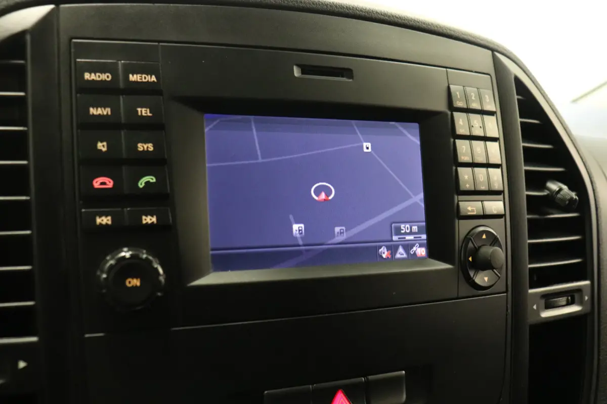 111 CDI - EURO 6 - Airco - Navi - Cruise - € 10.900,- Excl