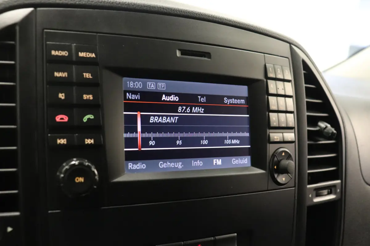 111 CDI - EURO 6 - Airco - Navi - Cruise - € 10.900,- Excl
