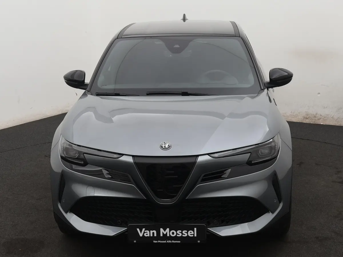 Elettrica Speciale 54 kWh | Navigatie | Parkeersensoren | Camera | Stoelverwarming | Warmtepomp | LMV 18"|