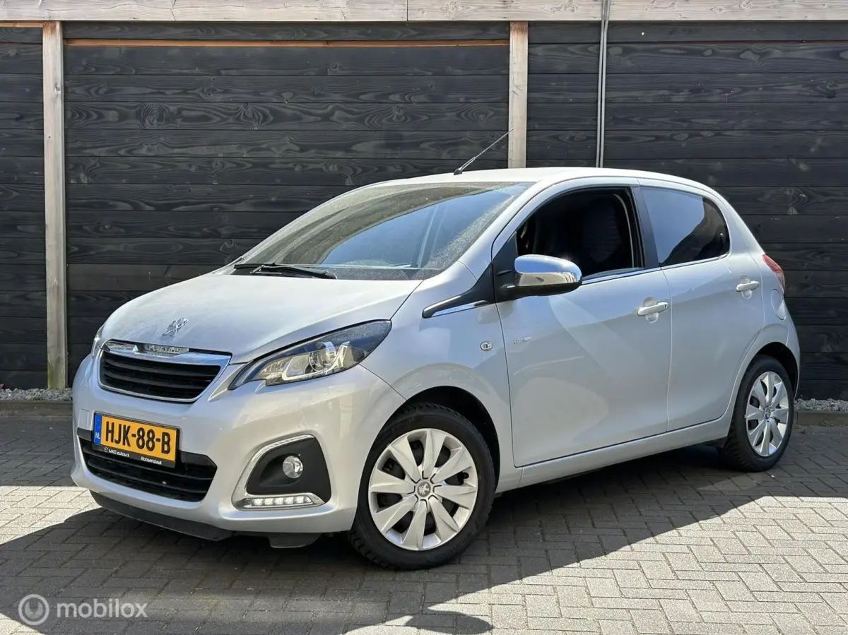 1.0 e-VTi Style Airco / LED / Privacy glass / Carplay / 53.319 km!!