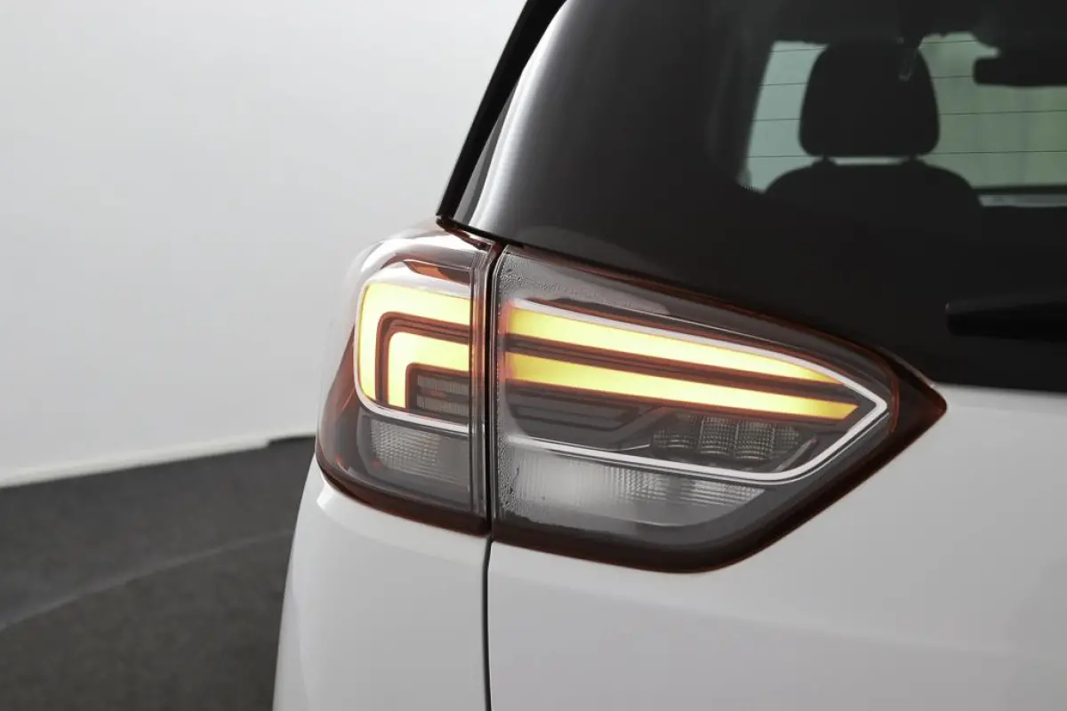 1.2 Turbo Edition 2020*A/C*HAAK*CRUISE*CARPLAY*