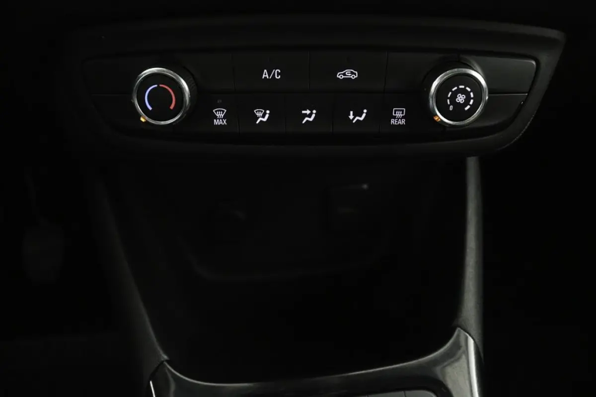 1.2 Turbo Edition 2020*A/C*HAAK*CRUISE*CARPLAY*
