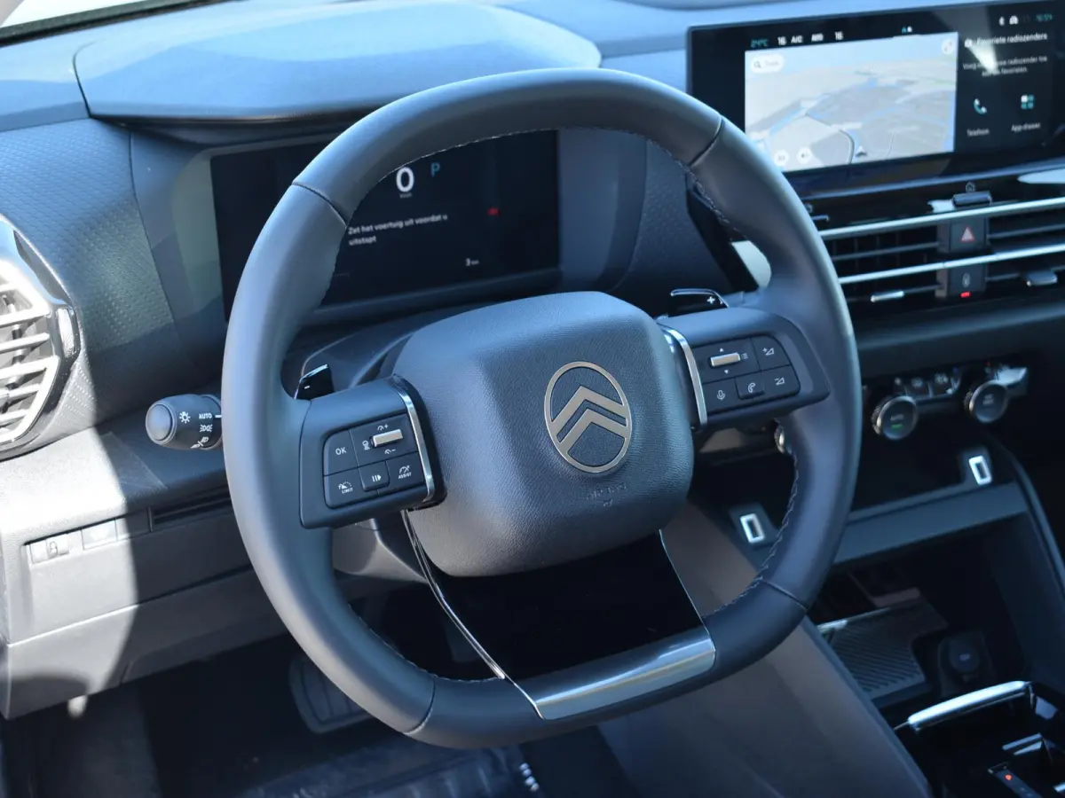 1.2 Hybrid 136 Business | STOELVERWARMING | ADAPTIEVE CRUISE CONTROL | CAMERA + SENSOREN | NAVIGATIE