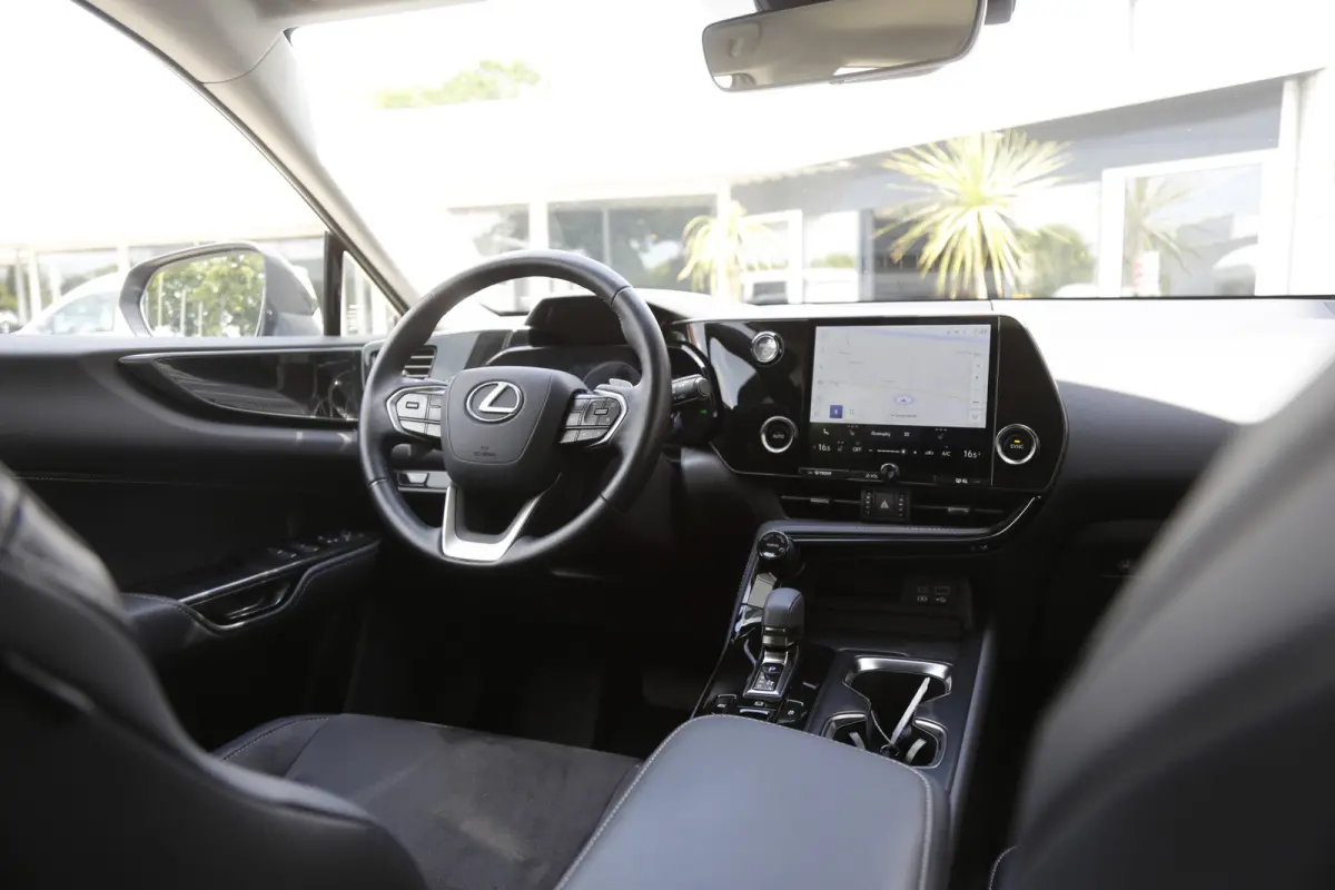 350h*Lexus fabr.garantie t/m 05-2033*Perfect Lexus Onderh.*BTW*ACC/Stoelverw./Stuurverw./Camera/Proact. Rijass./Rijstrook/DAB/LED/Half Leder-alcant./18 inch LM*