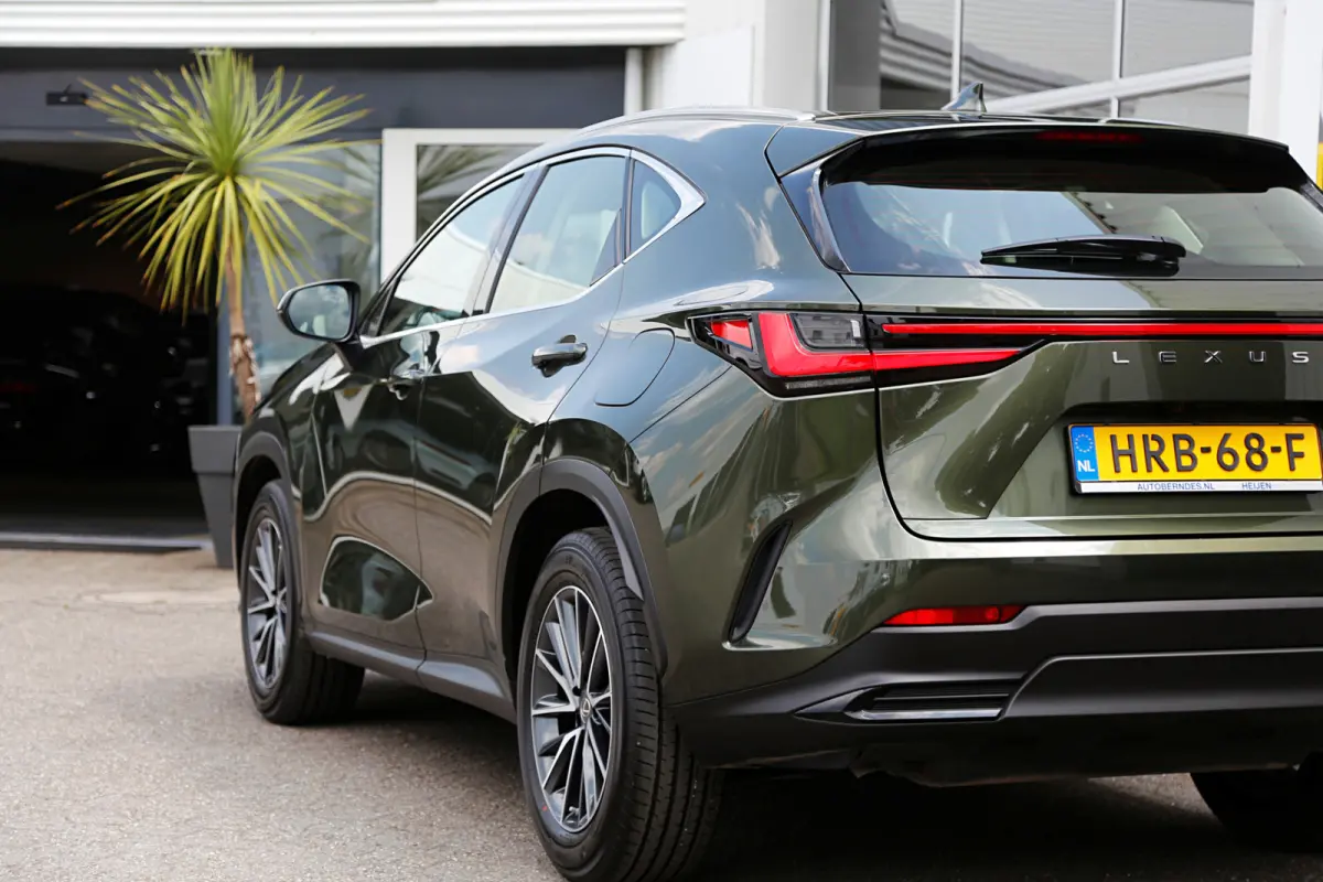 350h*Lexus fabr.garantie t/m 05-2033*Perfect Lexus Onderh.*BTW*ACC/Stoelverw./Stuurverw./Camera/Proact. Rijass./Rijstrook/DAB/LED/Half Leder-alcant./18 inch LM*