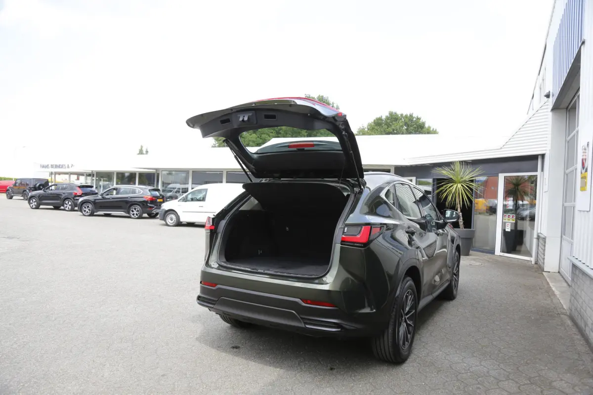 350h*Lexus fabr.garantie t/m 05-2033*Perfect Lexus Onderh.*BTW*ACC/Stoelverw./Stuurverw./Camera/Proact. Rijass./Rijstrook/DAB/LED/Half Leder-alcant./18 inch LM*