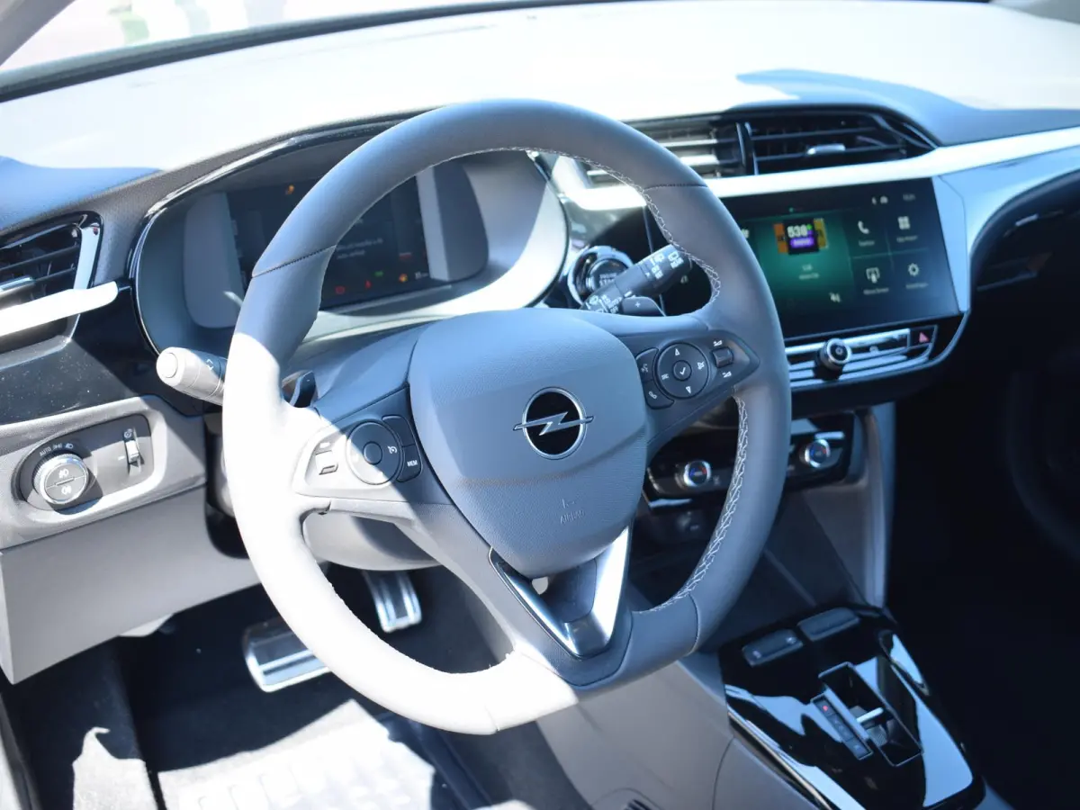 1.2 Turbo Hybrid GS | CAMERA + SENSOREN | STOELVERWARMING + MASSAGE | KEYLESS
